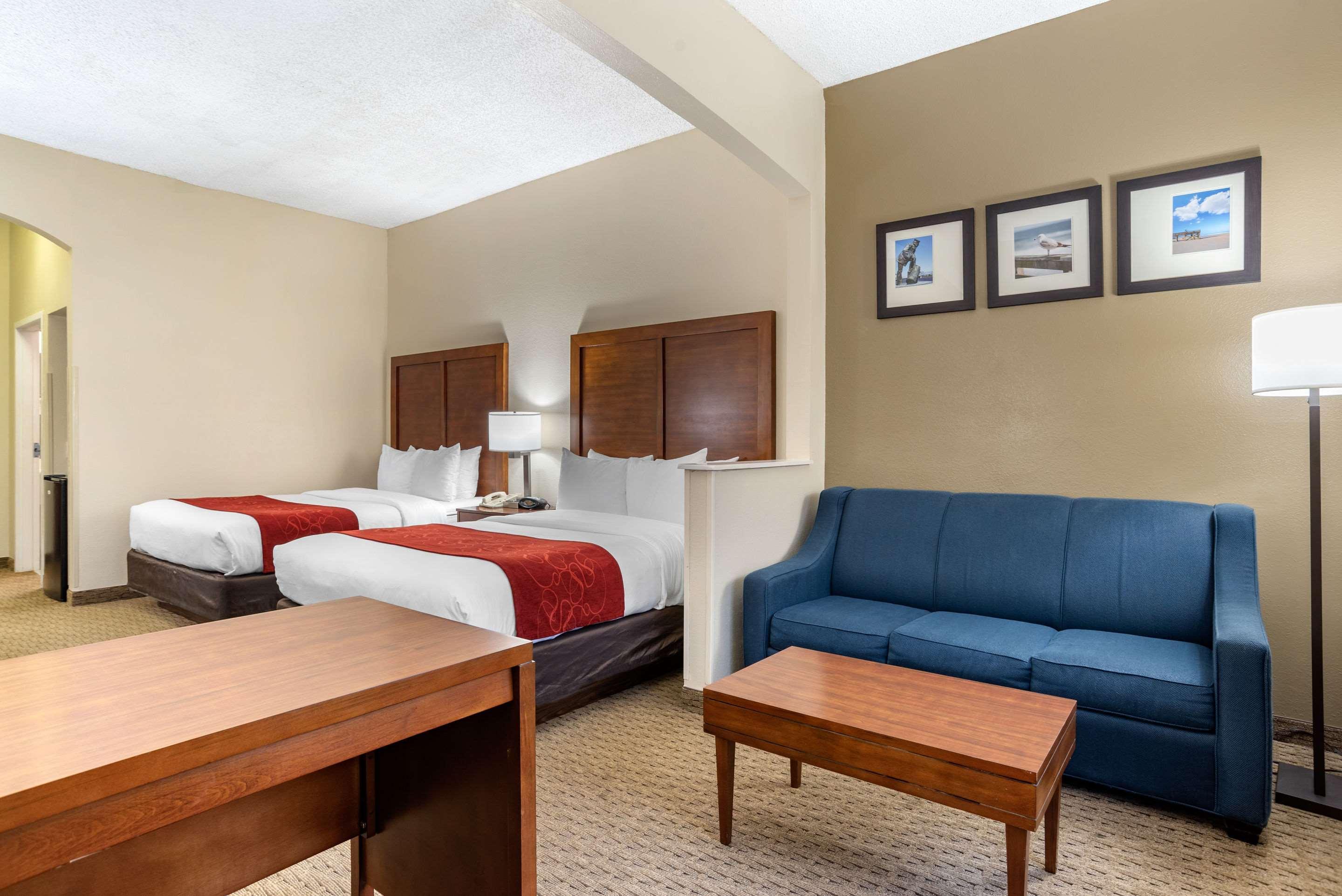 Comfort Airport Hotel 2*