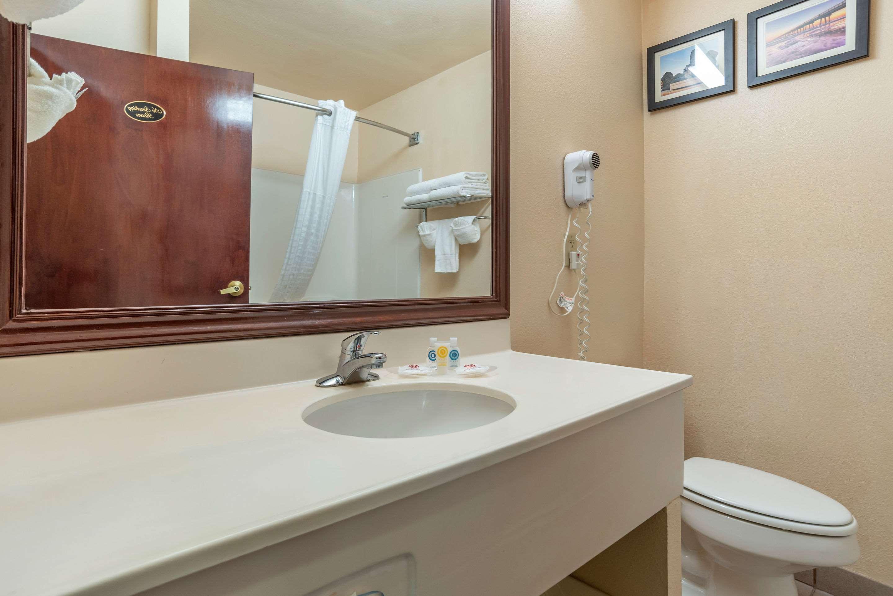 Hotel Comfort Airport 2*