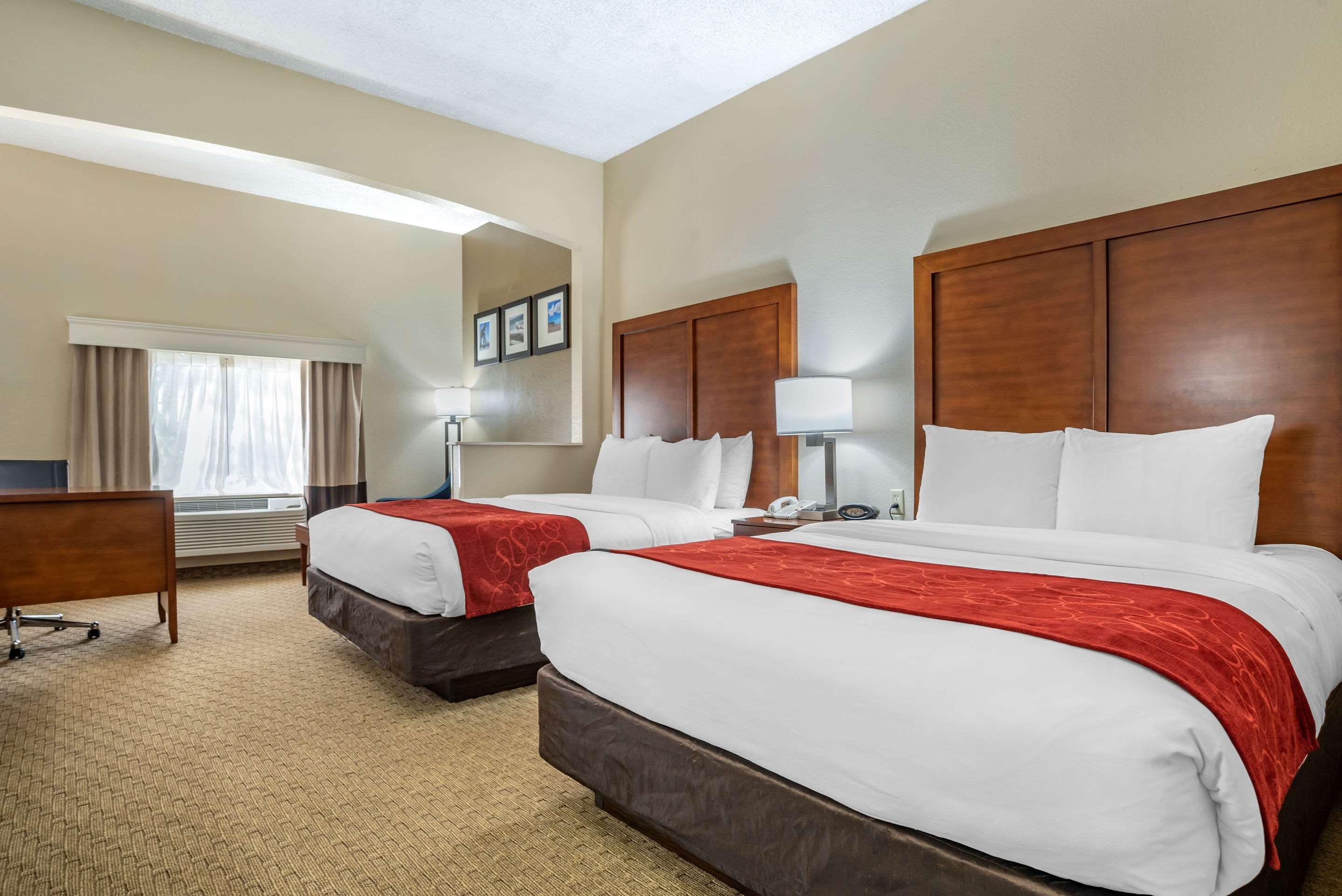 Hotel Comfort Airport 2*