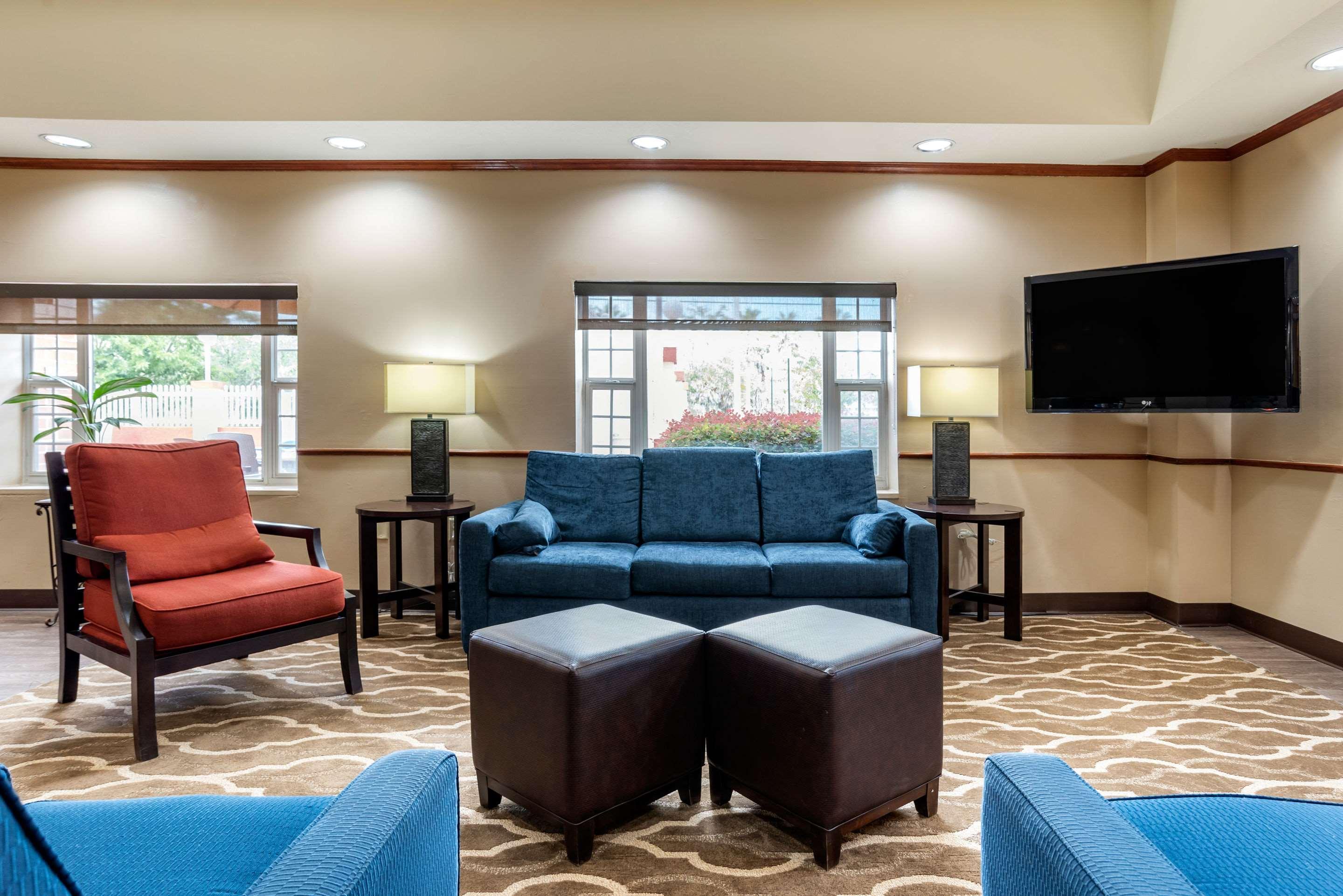 Comfort Airport Hotel